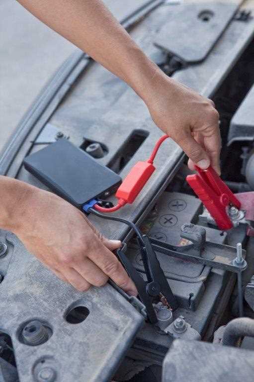 מערכת התנעה לרכב JUMP STARTER - תמונה 3 מערכת התנעה לרכב JUMP STARTER - תמונה 3
