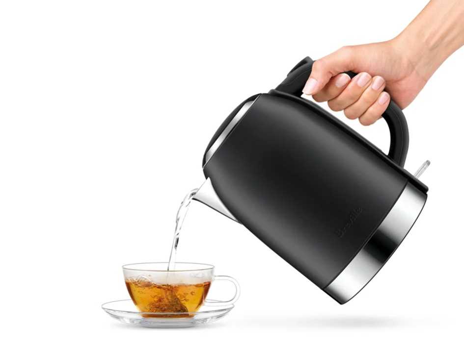 סט מצנם וקומקום Breville דגם LKT640MTB שחור בריוויל  - תמונה 2
