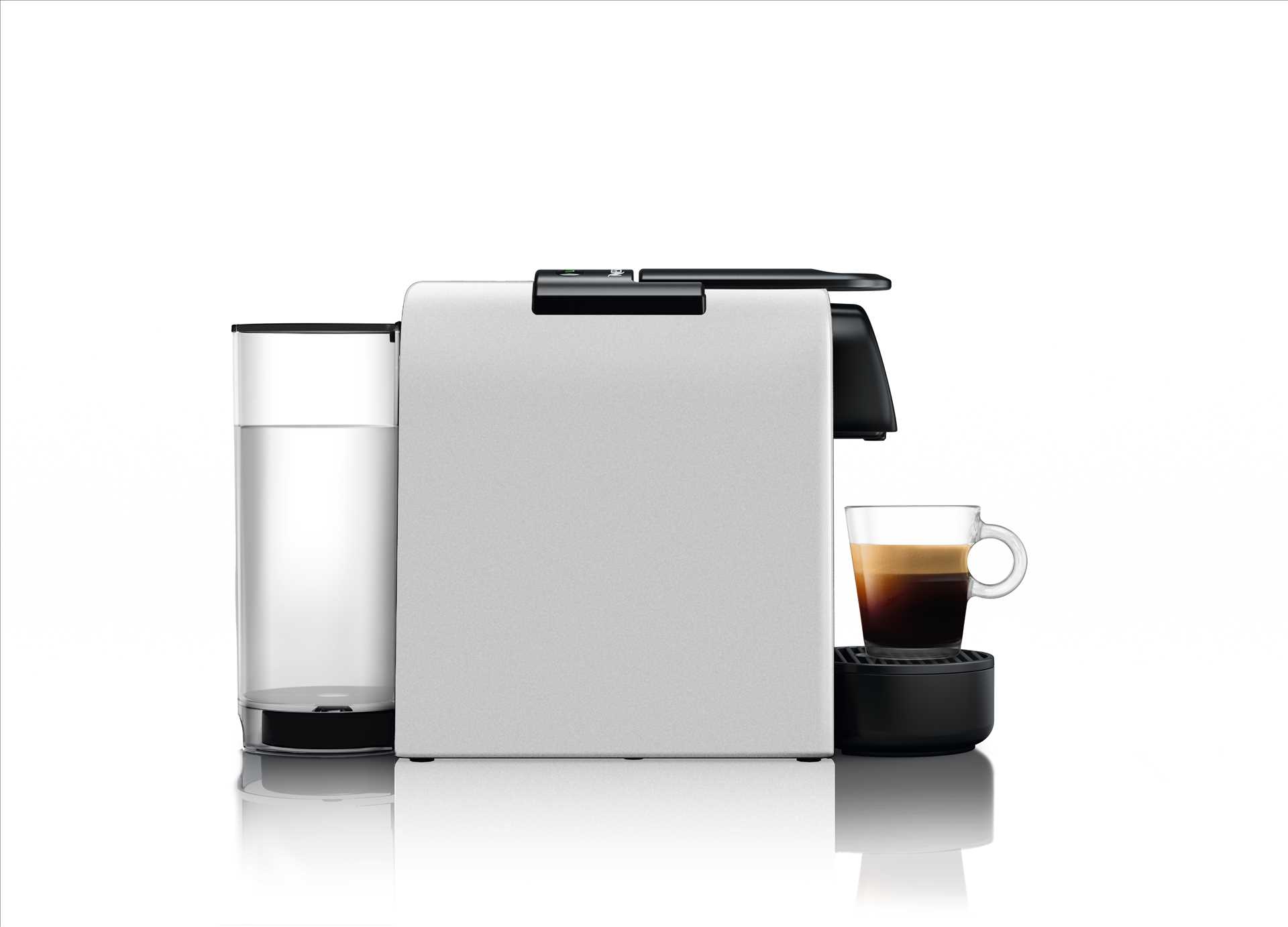 מכונת אספרסו Nespresso Essenza Mini D30 נספרסו בגוון כסוף מט (מהדורה מוגבלת) כולל מקציף חלב ארוצ'ינו - תמונה 2 מכונת אספרסו Nespresso Essenza Mini D30 נספרסו בגוון כסוף מט (מהדורה מוגבלת) כולל מקציף חלב ארוצ'ינו - תמונה 2